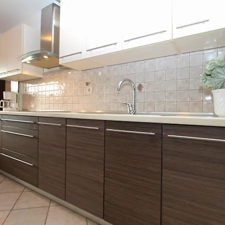 Apartmán Ozren 311 *